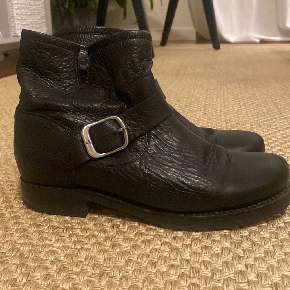Frye boots black